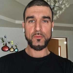 Meet your Posher, Jorge